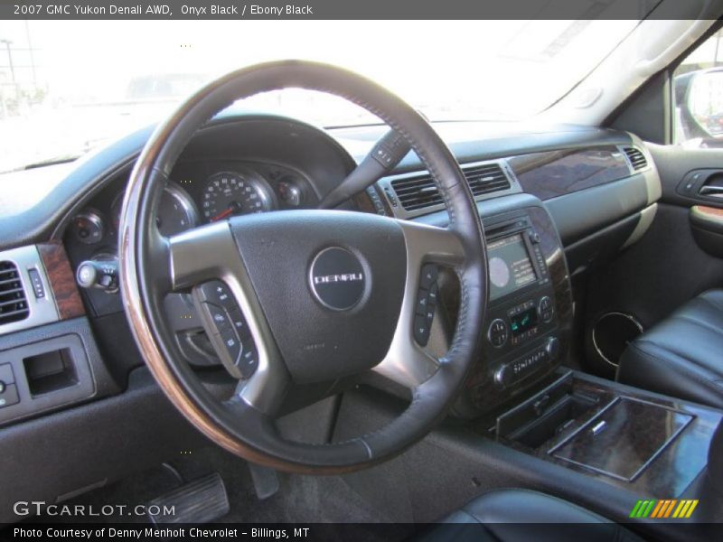 Onyx Black / Ebony Black 2007 GMC Yukon Denali AWD