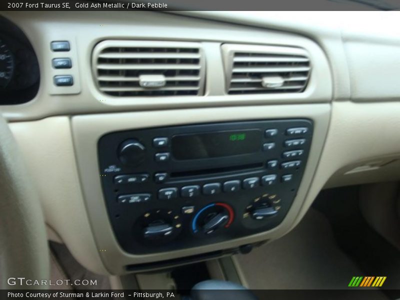 Gold Ash Metallic / Dark Pebble 2007 Ford Taurus SE