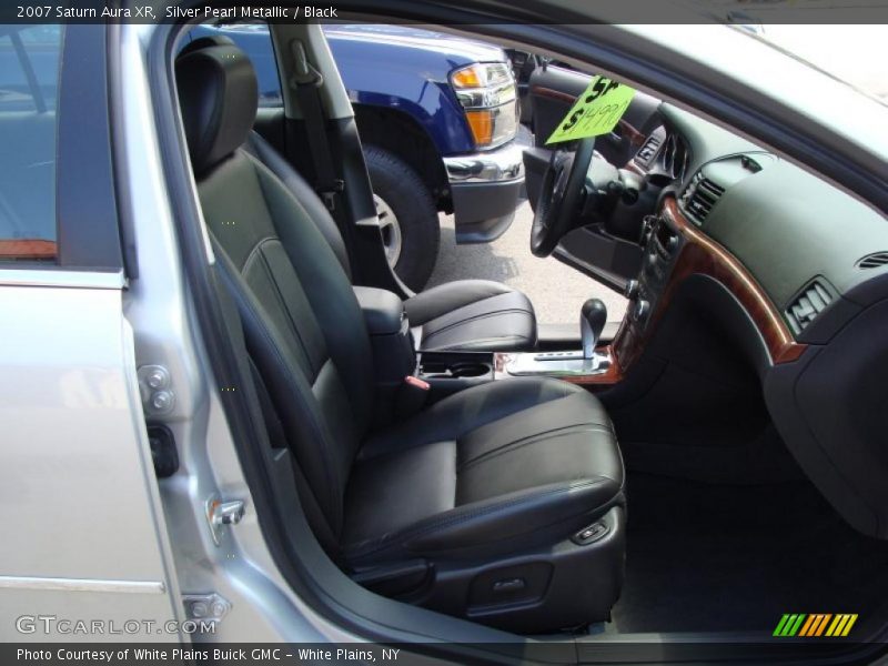 Silver Pearl Metallic / Black 2007 Saturn Aura XR