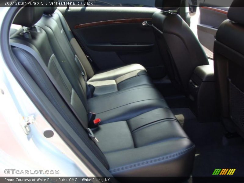 Silver Pearl Metallic / Black 2007 Saturn Aura XR