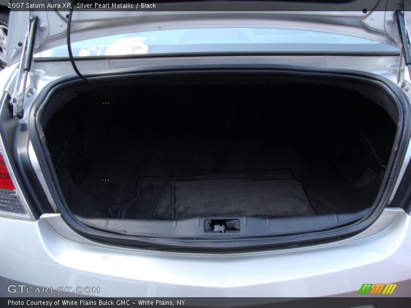 Silver Pearl Metallic / Black 2007 Saturn Aura XR
