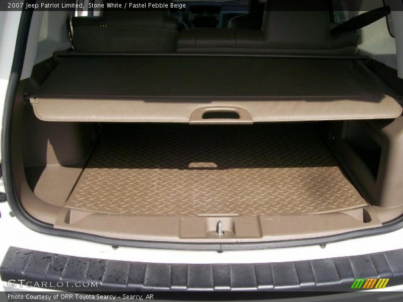 Stone White / Pastel Pebble Beige 2007 Jeep Patriot Limited