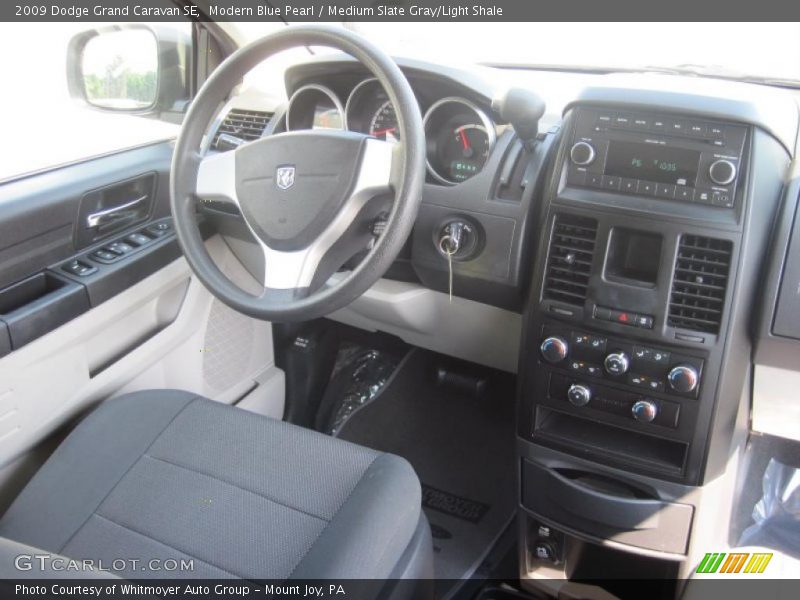 Modern Blue Pearl / Medium Slate Gray/Light Shale 2009 Dodge Grand Caravan SE