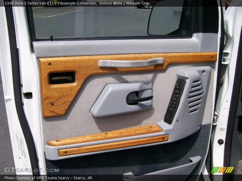 Oxford White / Medium Gray 1996 Ford E Series Van E150 Passenger Conversion