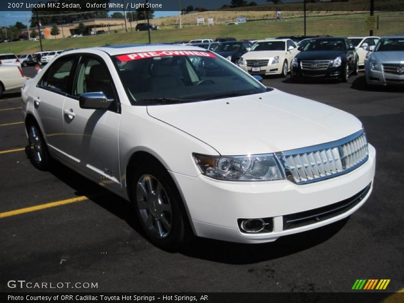 Oxford White / Light Stone 2007 Lincoln MKZ Sedan