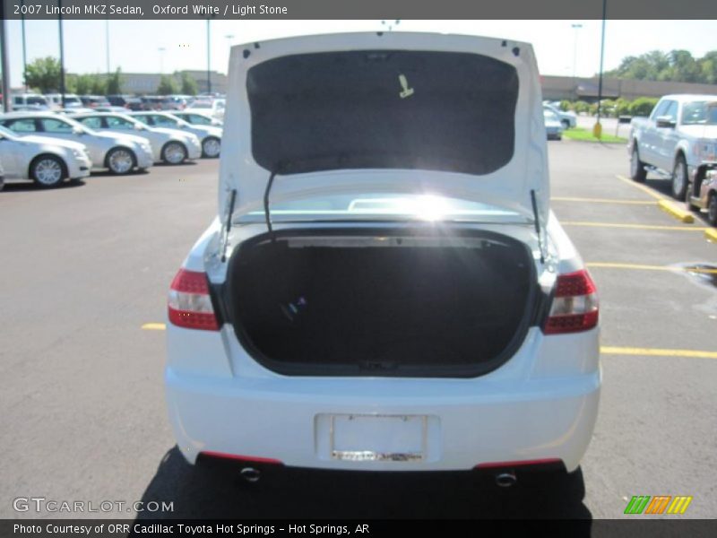 Oxford White / Light Stone 2007 Lincoln MKZ Sedan