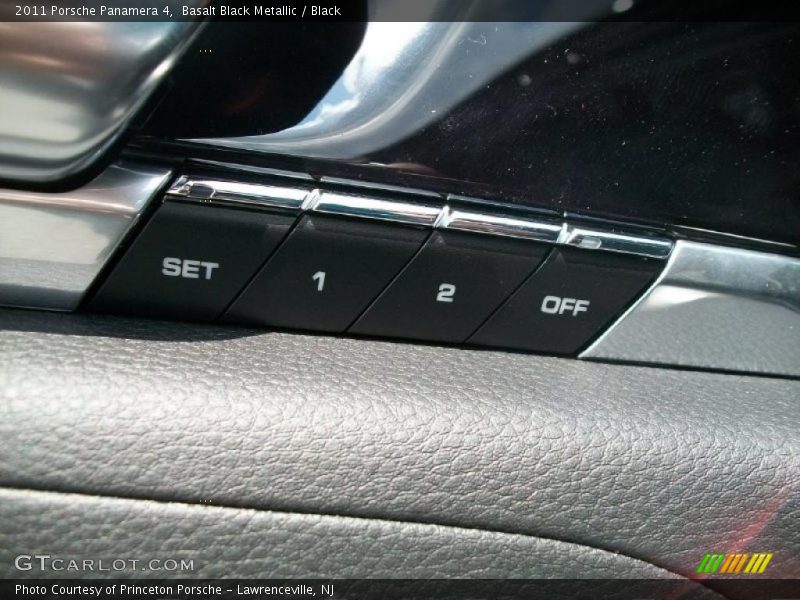 Basalt Black Metallic / Black 2011 Porsche Panamera 4