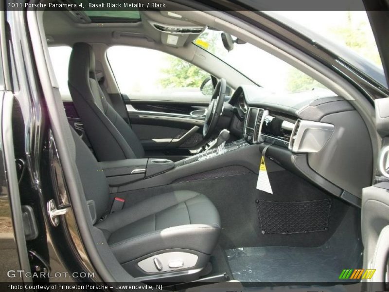 Basalt Black Metallic / Black 2011 Porsche Panamera 4