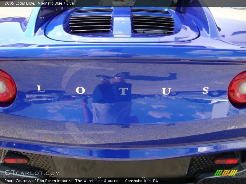  2005 Elise  Logo