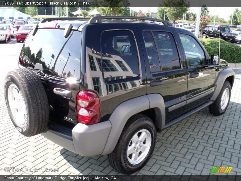 Black Clearcoat / Khaki 2005 Jeep Liberty Sport