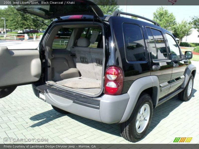 Black Clearcoat / Khaki 2005 Jeep Liberty Sport