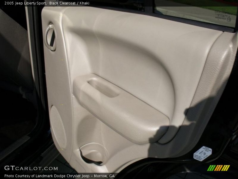 Black Clearcoat / Khaki 2005 Jeep Liberty Sport
