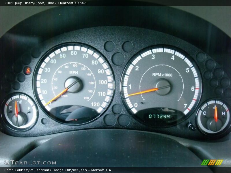 Black Clearcoat / Khaki 2005 Jeep Liberty Sport