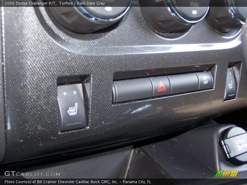 TorRed / Dark Slate Gray 2009 Dodge Challenger R/T