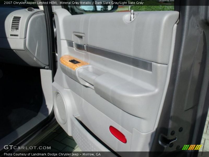 Mineral Gray Metallic / Dark Slate Gray/Light Slate Gray 2007 Chrysler Aspen Limited HEMI