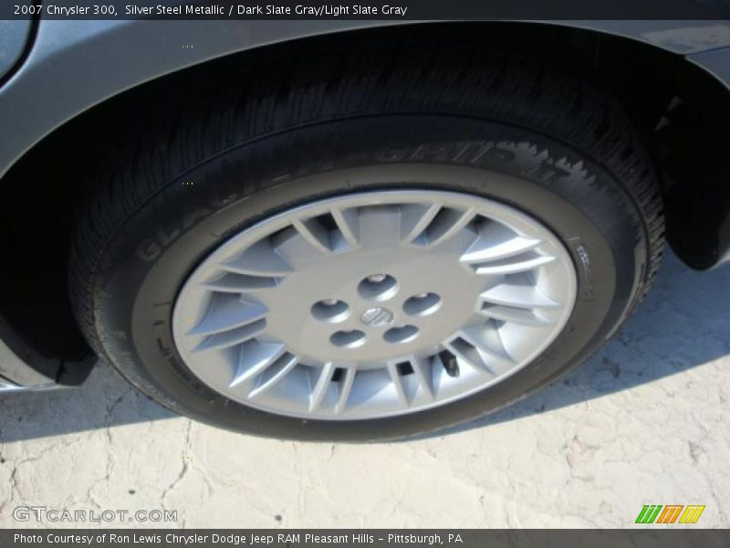 Silver Steel Metallic / Dark Slate Gray/Light Slate Gray 2007 Chrysler 300