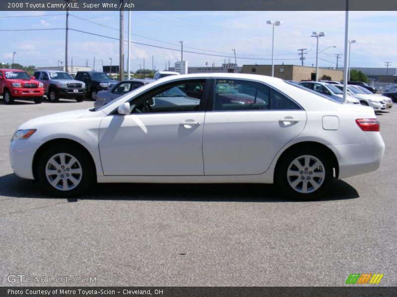 Super White / Ash 2008 Toyota Camry XLE