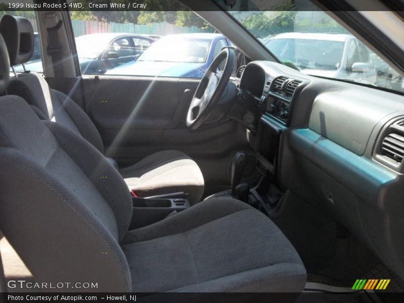 Cream White / Gray 1999 Isuzu Rodeo S 4WD