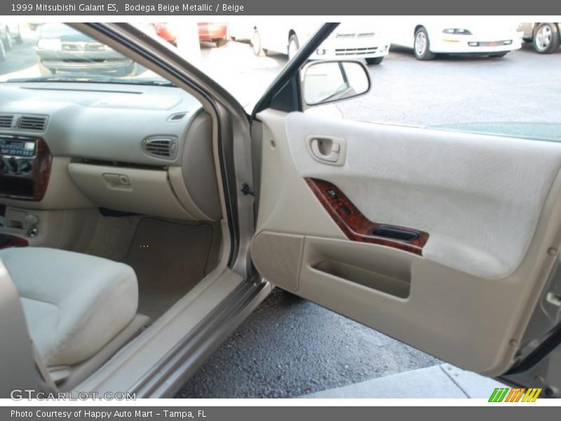 Bodega Beige Metallic / Beige 1999 Mitsubishi Galant ES