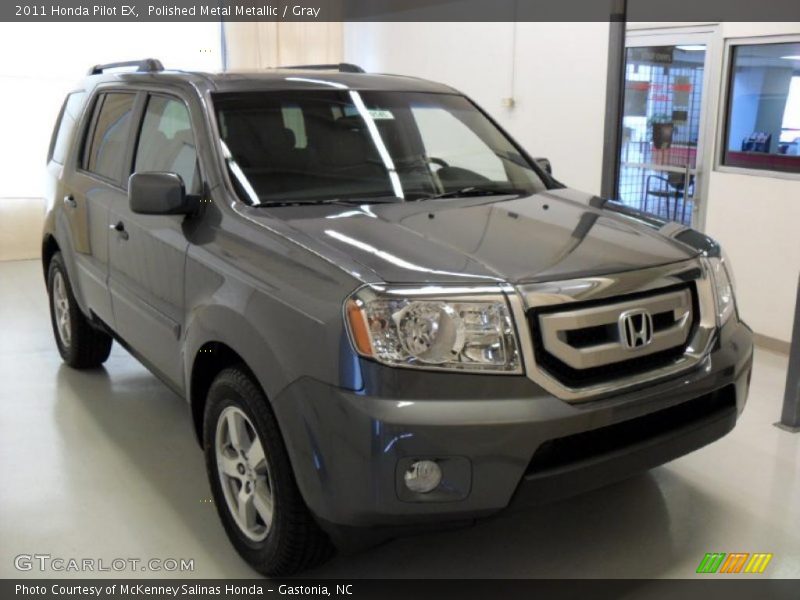 Polished Metal Metallic / Gray 2011 Honda Pilot EX