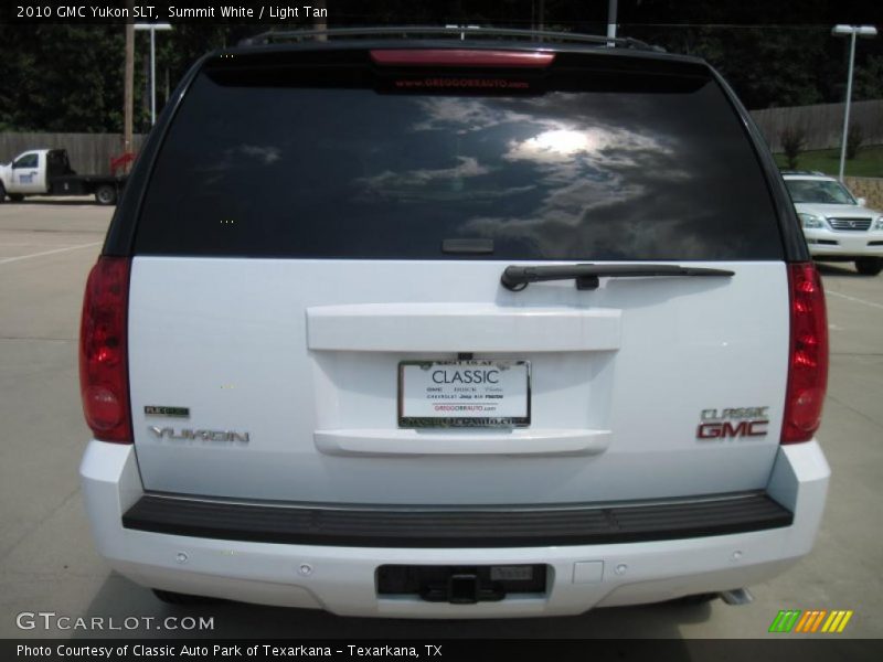 Summit White / Light Tan 2010 GMC Yukon SLT