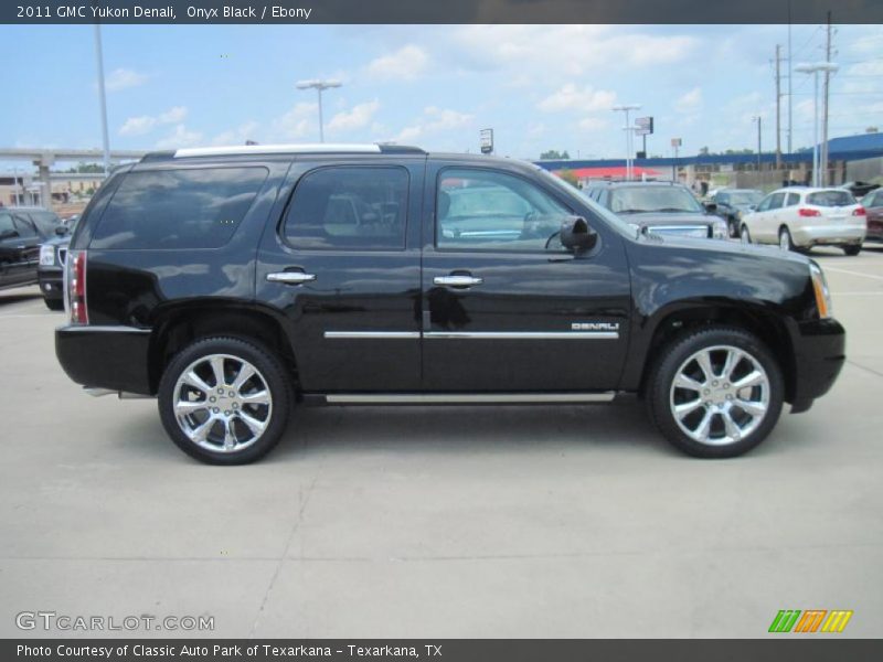 Onyx Black / Ebony 2011 GMC Yukon Denali