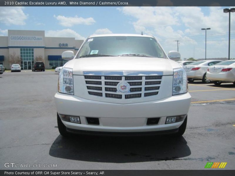 White Diamond / Cashmere/Cocoa 2010 Cadillac Escalade Luxury AWD