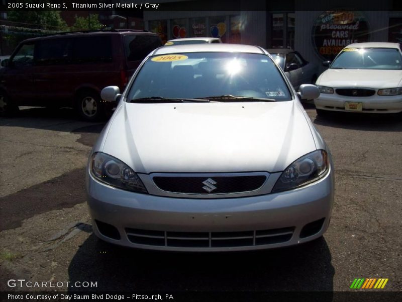 Titanium Silver Metallic / Gray 2005 Suzuki Reno S
