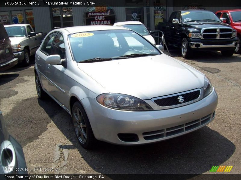 Titanium Silver Metallic / Gray 2005 Suzuki Reno S