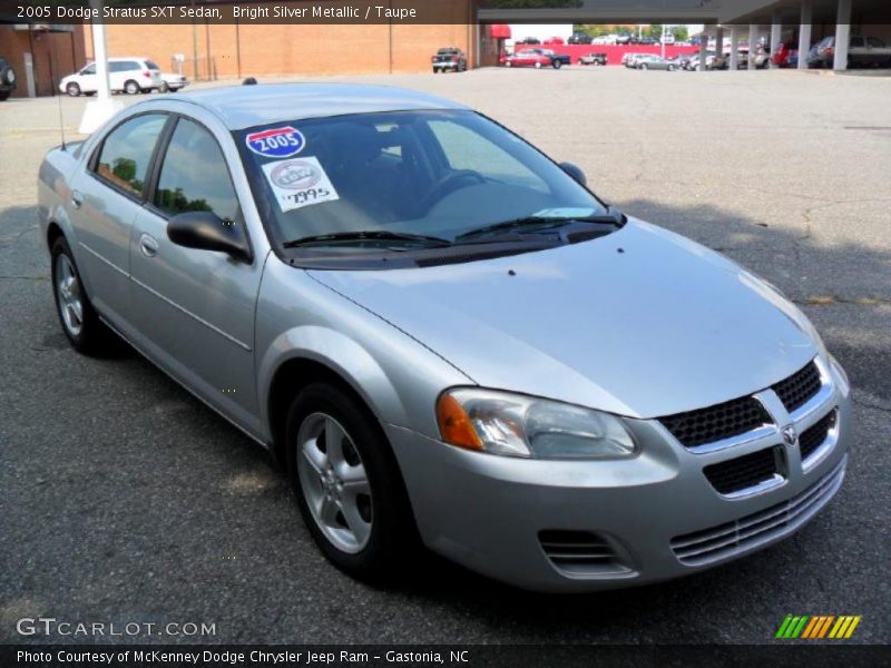 Bright Silver Metallic / Taupe 2005 Dodge Stratus SXT Sedan