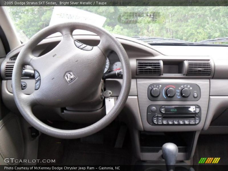 Bright Silver Metallic / Taupe 2005 Dodge Stratus SXT Sedan