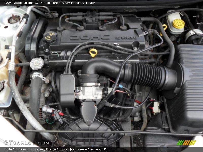 Bright Silver Metallic / Taupe 2005 Dodge Stratus SXT Sedan