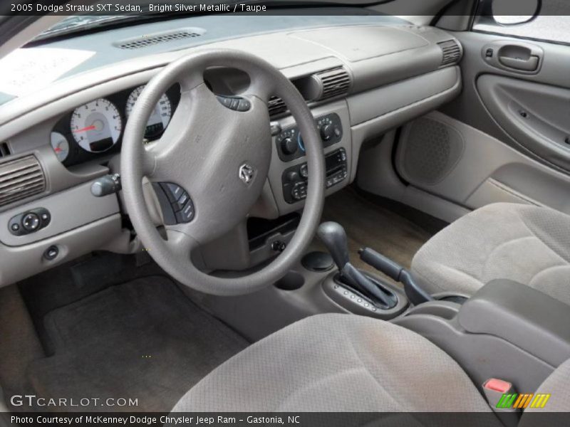 Bright Silver Metallic / Taupe 2005 Dodge Stratus SXT Sedan