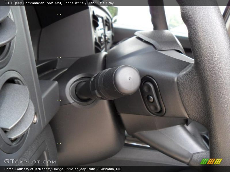Stone White / Dark Slate Gray 2010 Jeep Commander Sport 4x4