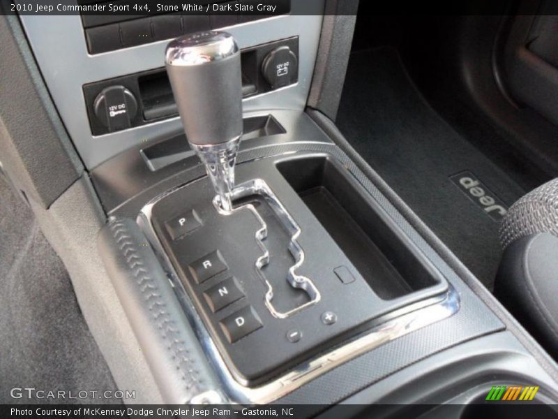 Stone White / Dark Slate Gray 2010 Jeep Commander Sport 4x4