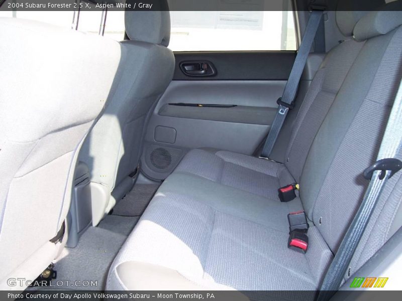 Aspen White / Gray 2004 Subaru Forester 2.5 X