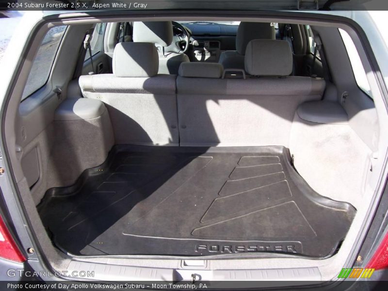 Aspen White / Gray 2004 Subaru Forester 2.5 X