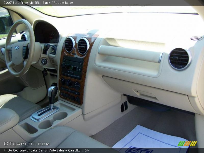 Black / Pebble Beige 2007 Ford Freestyle SEL