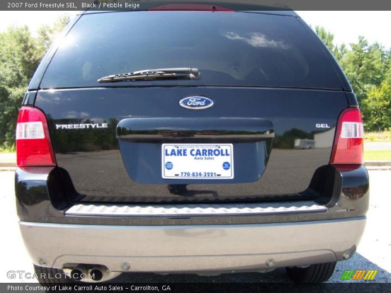 Black / Pebble Beige 2007 Ford Freestyle SEL