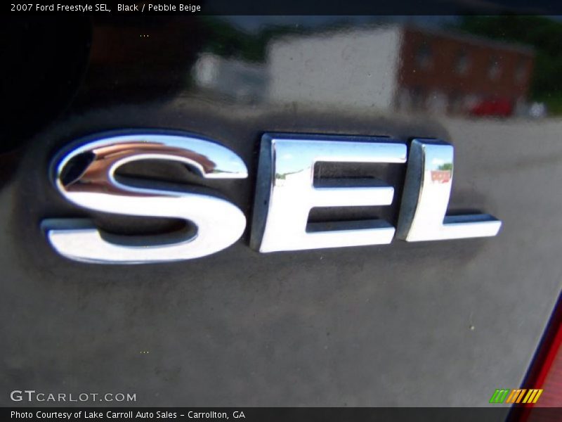 Black / Pebble Beige 2007 Ford Freestyle SEL