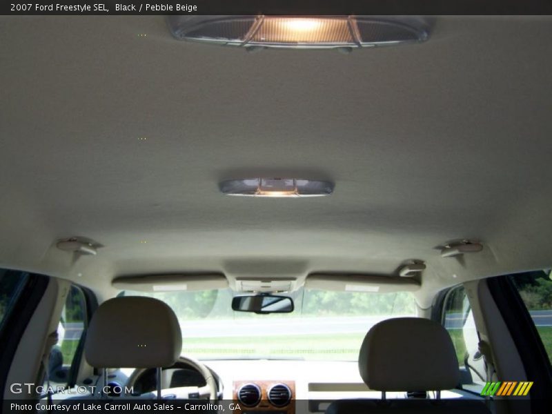 Black / Pebble Beige 2007 Ford Freestyle SEL