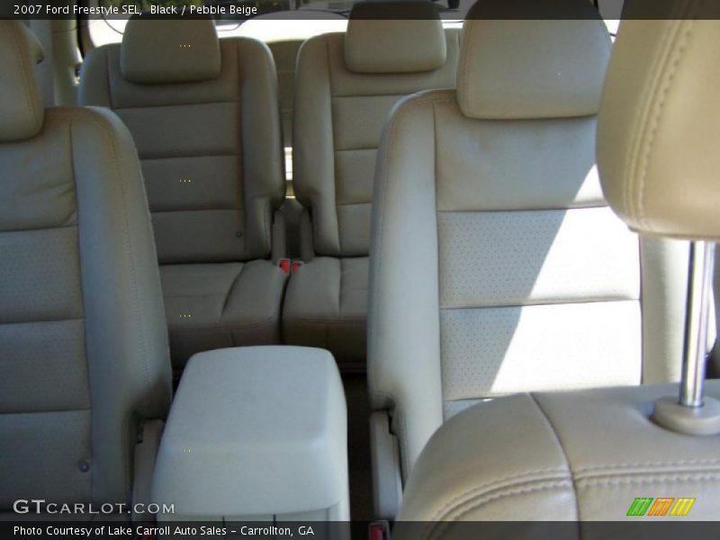 Black / Pebble Beige 2007 Ford Freestyle SEL