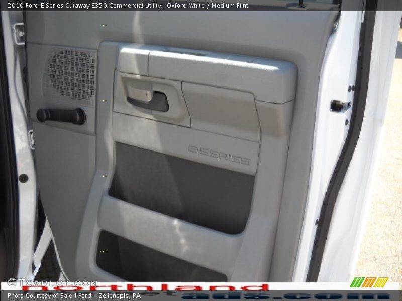 Oxford White / Medium Flint 2010 Ford E Series Cutaway E350 Commercial Utility