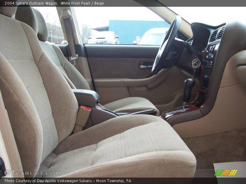 White Frost Pearl / Beige 2004 Subaru Outback Wagon