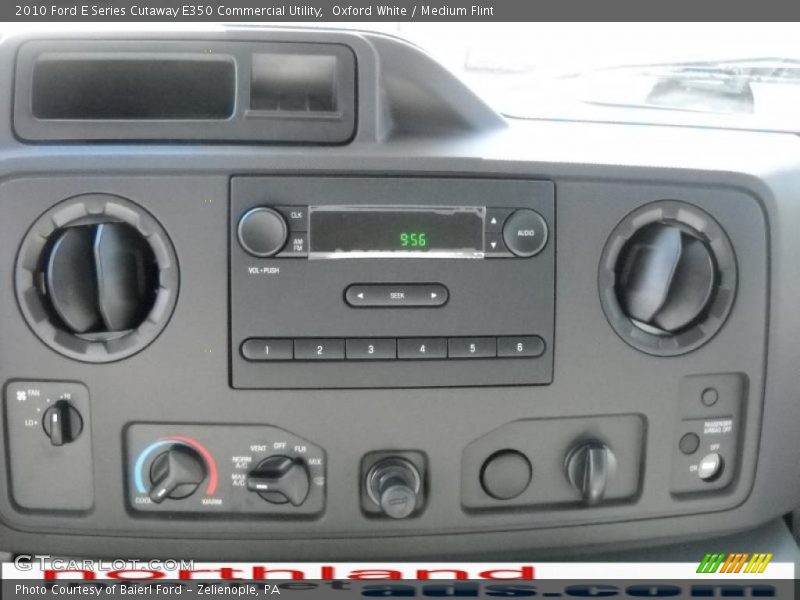 Oxford White / Medium Flint 2010 Ford E Series Cutaway E350 Commercial Utility