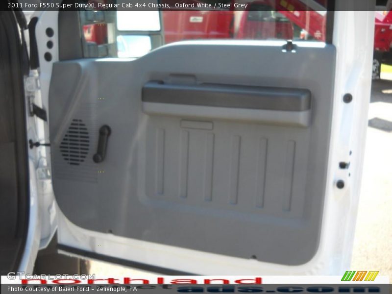 Oxford White / Steel Grey 2011 Ford F550 Super Duty XL Regular Cab 4x4 Chassis