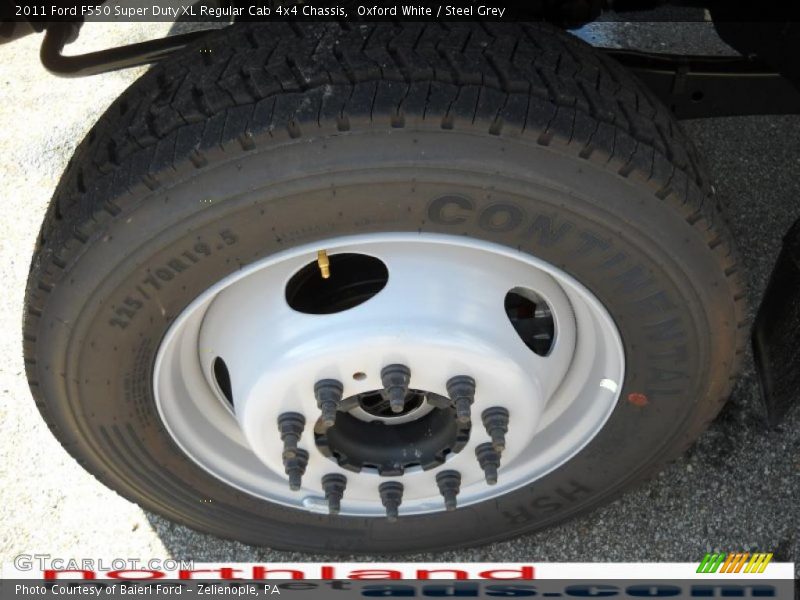 Oxford White / Steel Grey 2011 Ford F550 Super Duty XL Regular Cab 4x4 Chassis