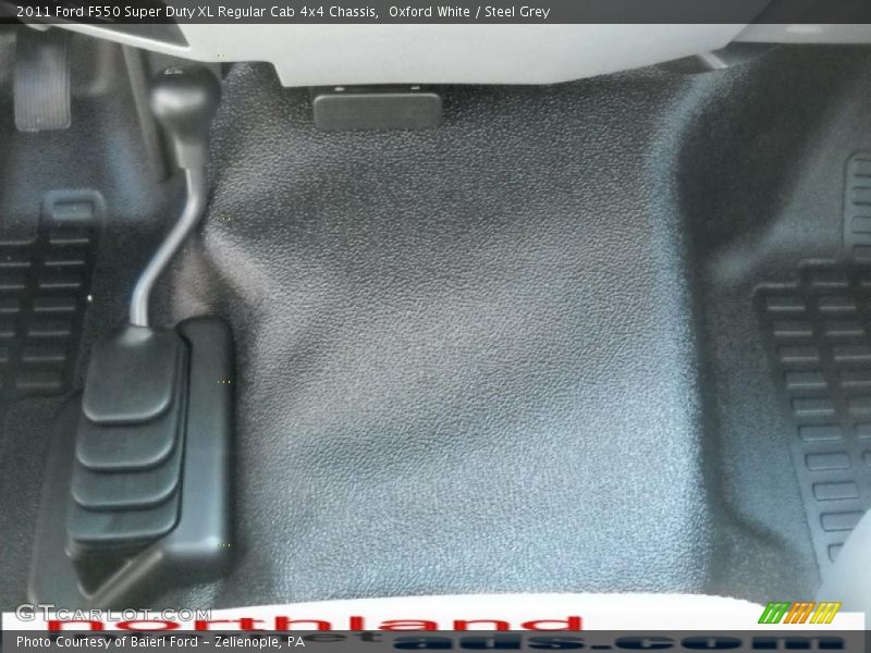 Oxford White / Steel Grey 2011 Ford F550 Super Duty XL Regular Cab 4x4 Chassis