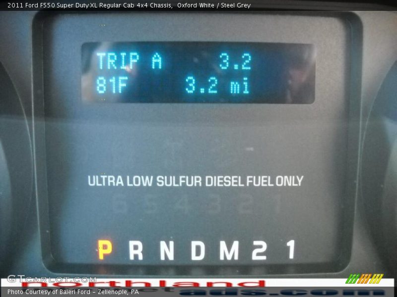 Oxford White / Steel Grey 2011 Ford F550 Super Duty XL Regular Cab 4x4 Chassis