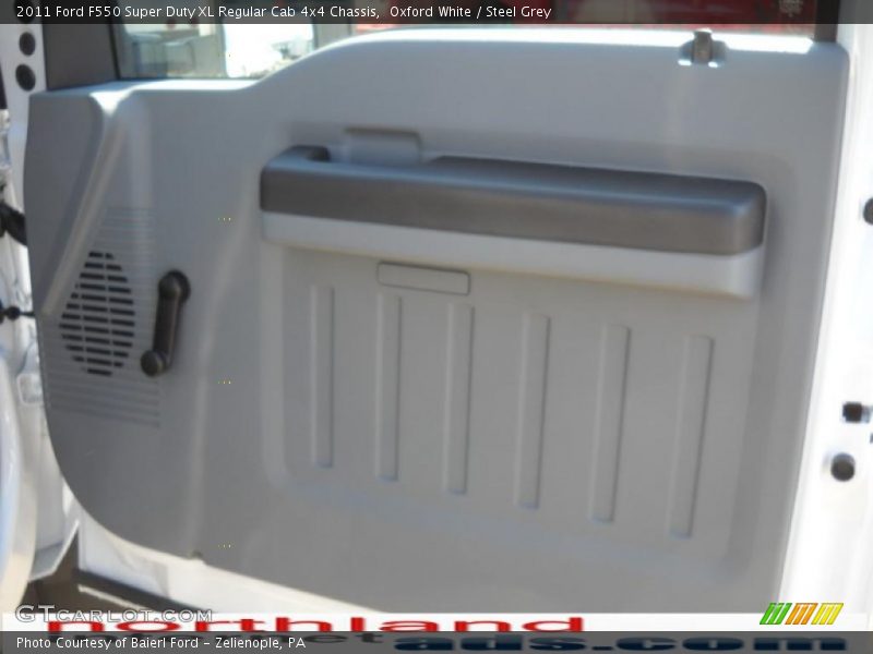 Oxford White / Steel Grey 2011 Ford F550 Super Duty XL Regular Cab 4x4 Chassis